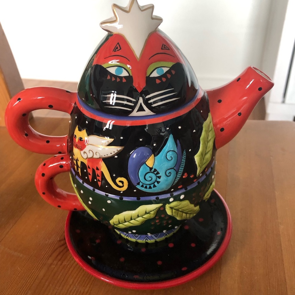 GANZ Stacked Teapot Set